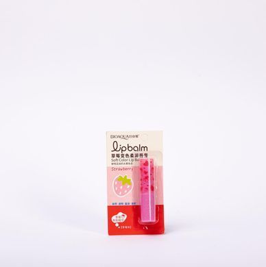 Натуральна рожева помада з полуницею Bioaqua Lip Balm Strawberry 4г